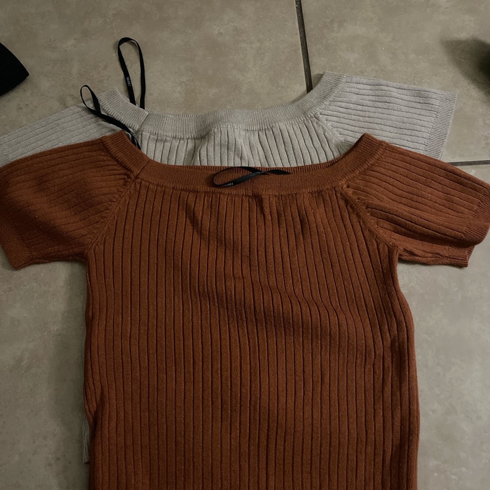 two off the shoulders forever21 crop tops